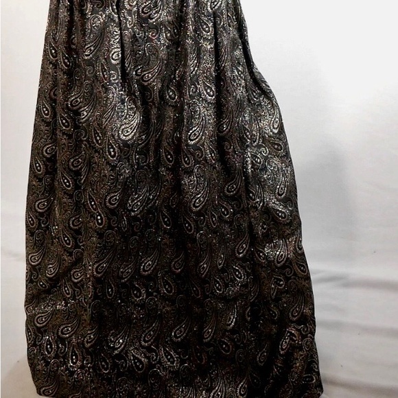 Paisley Black And Gold Evening Gown With Rhinestones Circa 1980s - Picture 5 of 7